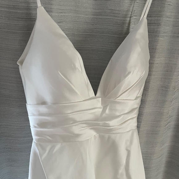 BRAND NEW Martina Liana Wedding Dress - Picture 6 of 7